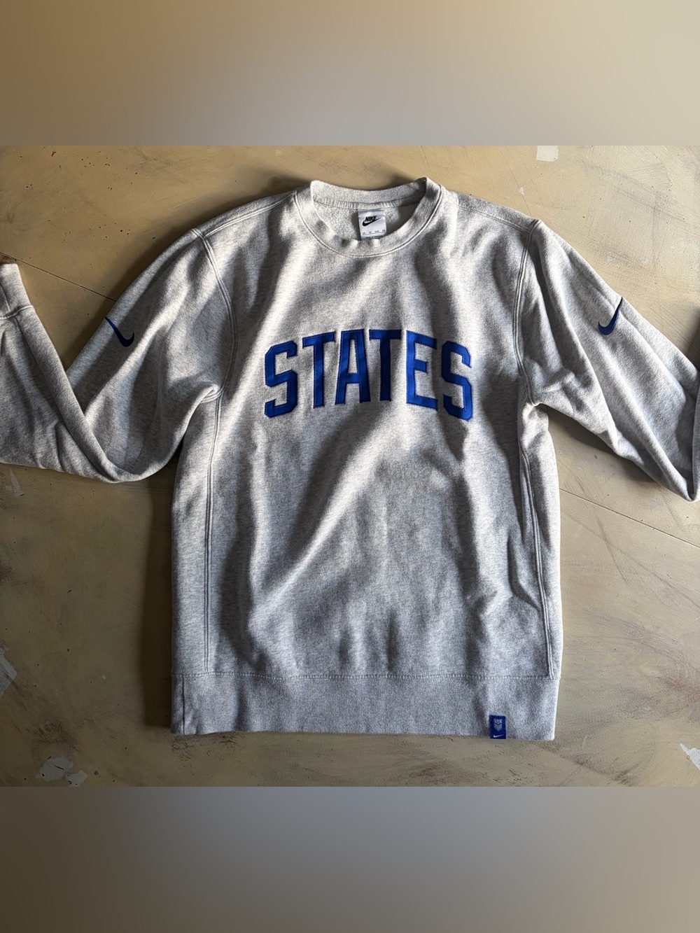 Mens Nike Embroidered USA States Sweater Gray Size XS, free shipping